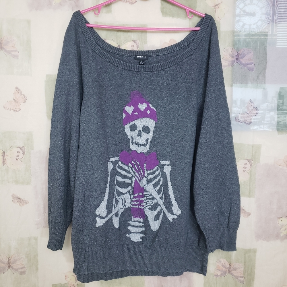 TORRID gray with skeleton print sweater